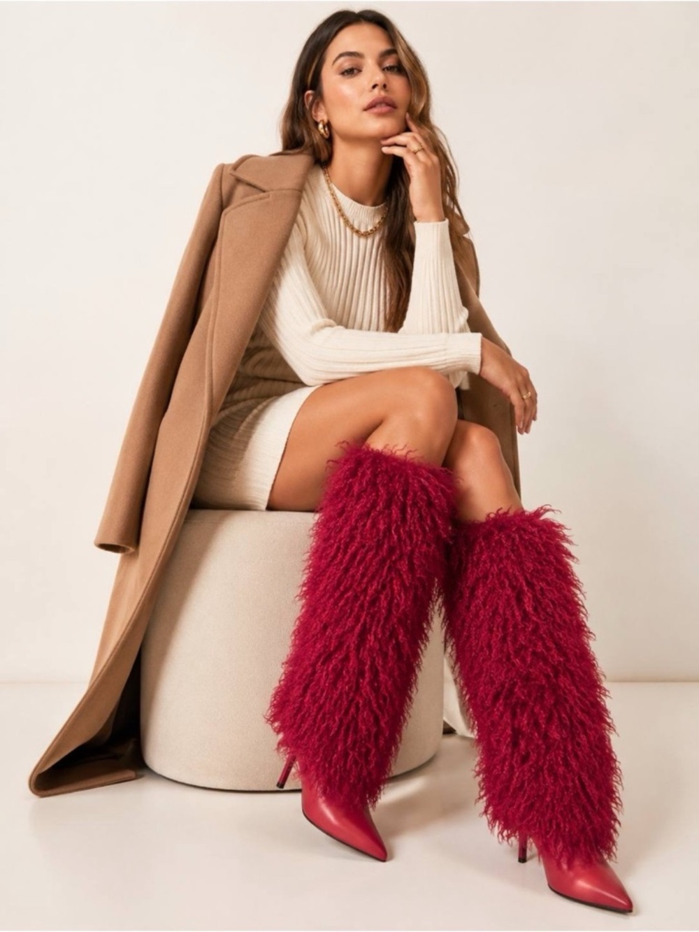 Steve Madden Icon Women's Faux Fur Boots Red Shaggy Pointed Toe Size 7,5 NWT